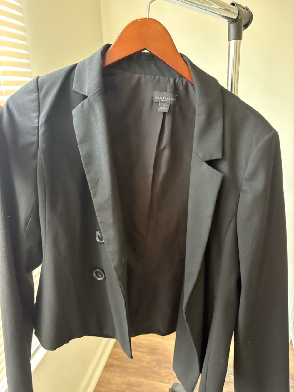 Ann Taylor Black Cropped Single-Breasted Blazer